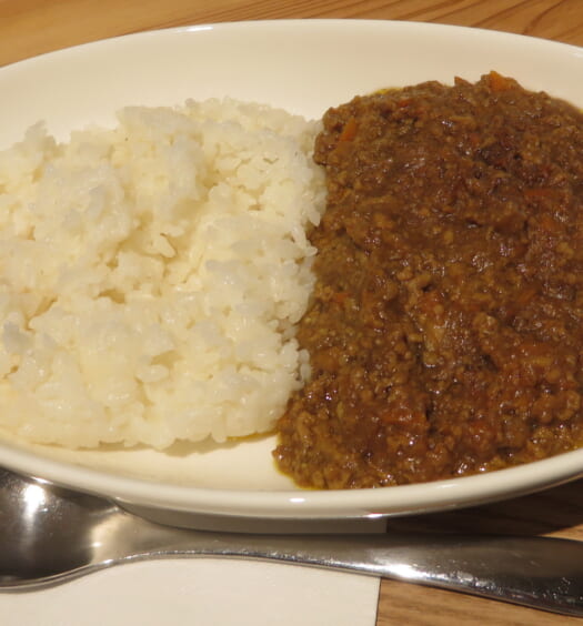 単向街書店　キーマカレー