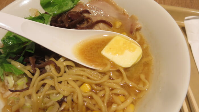 POPUPラーメン　富良野とみ川 味噌バターコーンらあめん