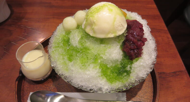 壹眞珈琲店 晴海通り店　抹茶・あずき・クリームかき氷