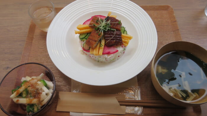 SONOKO CAFE　高知県産うなぎの花ちらし