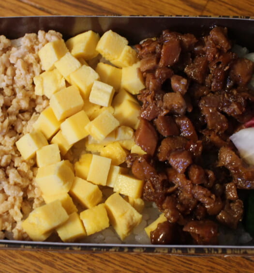 SALON GINZA SABOU　照りたま鶏そぼろ弁当