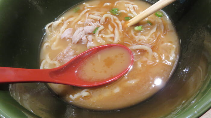 焼きあご塩らー麺 たかはし 東急プラザ銀座店　焼きあご塩らー麺