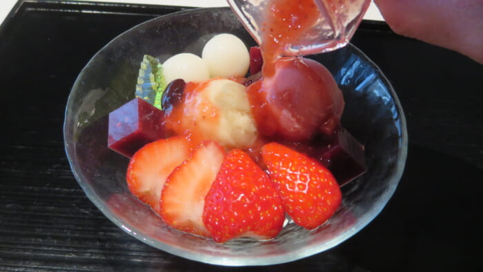 TORAYA GINZA　いちごあんみつ