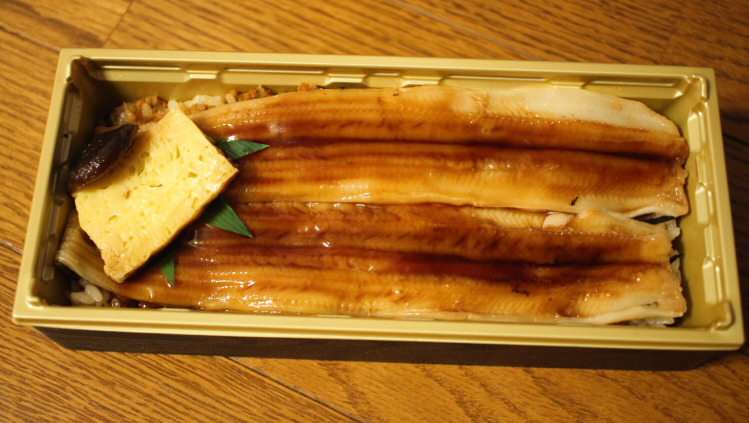駅弁屋 祭　あなご弁当