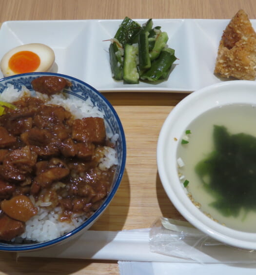 珍煮丹 TRUEDAN　魯肉飯セット