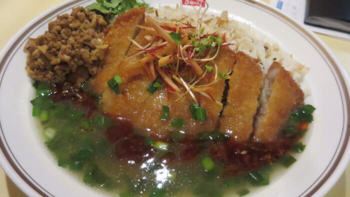 カツカレー★オールスターズ　台湾ミンチのあんかけ排骨～新生姜のサフラン漬けビリヤニ～