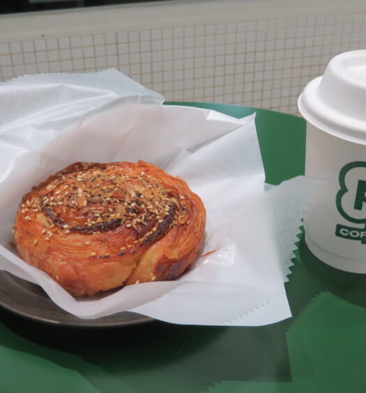 P COFFEE　コーヒー、パン