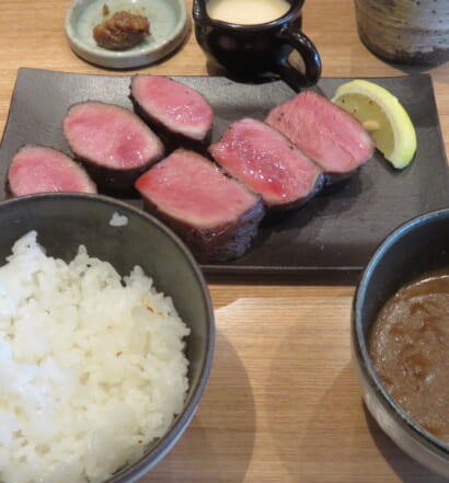 「極み」ステーキ定食