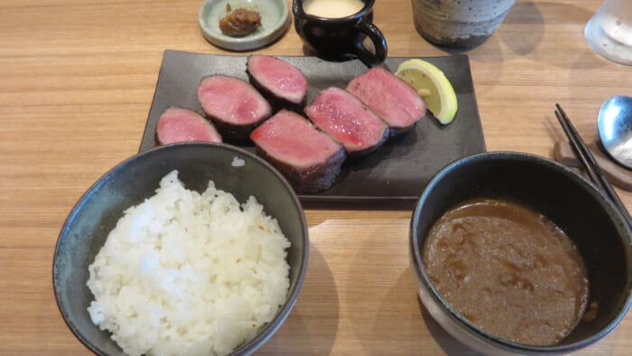 「極み」ステーキ定食