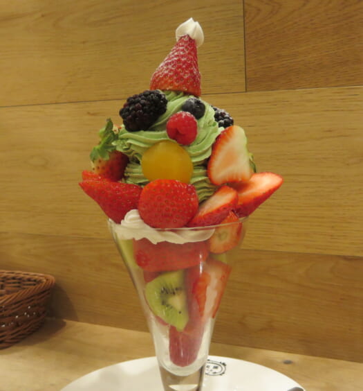 果実園リーベル＠日比谷シャンテ　クリスマスパフェ