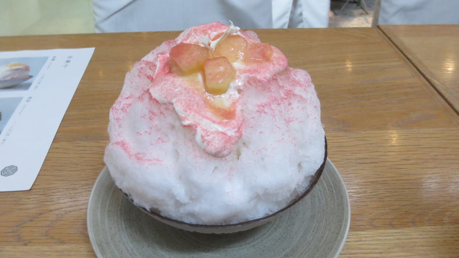 現代里山料理ZEN HOUSE＠ミレニアム 三井ガーデンホテル東京　桃麗（かき氷）