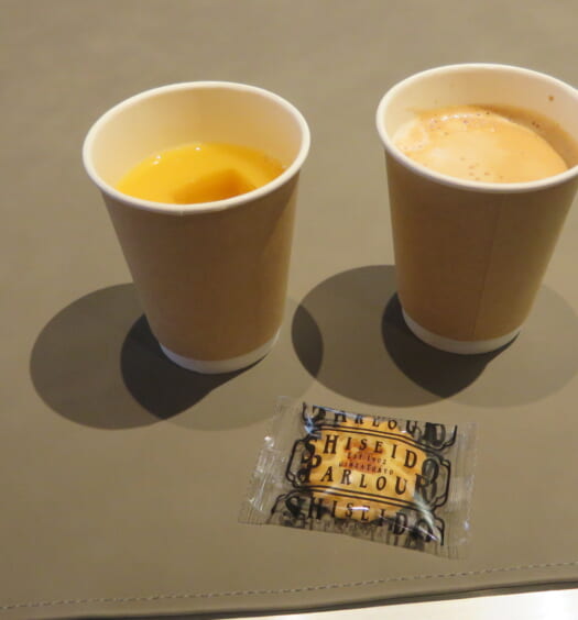 THE GINZA LOUNGE（MATSUYA GINZA JCB）　フリードリンク菓子