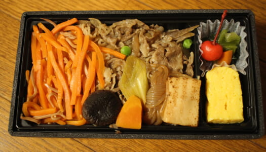 東京駅　駅弁屋 祭　米沢牛すきやきと福島イカ人参弁当 | あなご弁当