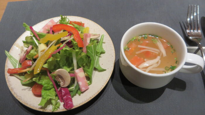 和洋折衷 まる銀座 サラダスープ