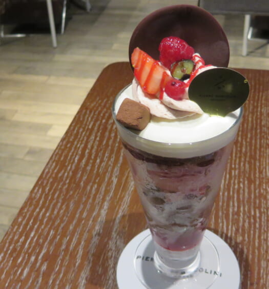 ピエールマルコリーニ　パフェ オ フリュイルージュ＆ ショコラ