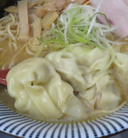 皇鴨麺　鴨だし中華そば わんたん入り