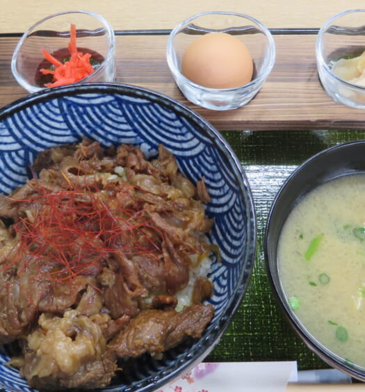 LPC JAPAN STUDIO 黒毛和牛特選牛丼