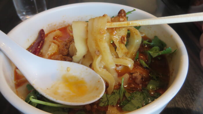 XI'AN　麻辣刀削麺