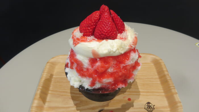 かき氷コレクション・バトン ひみつ堂　ストロベリーチーズケーキ