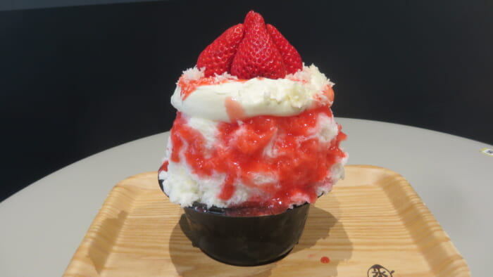 かき氷コレクション・バトン ひみつ堂　ストロベリーチーズケーキ