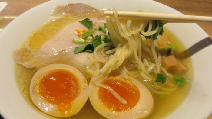 POPUPラーメン　らぁめん登里勝 淡麗塩らぁめん