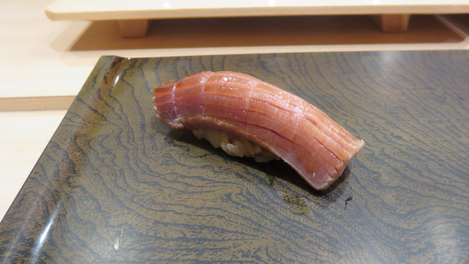 鮨 銀座おのでら 登龍門　中とろ