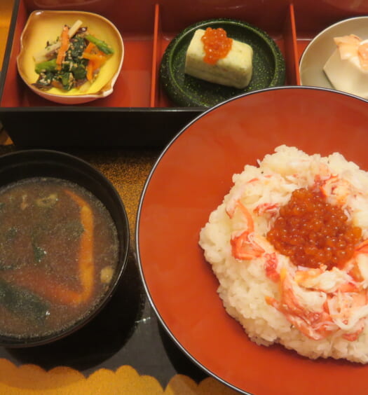 かにざんまい　かにいくら丼御膳