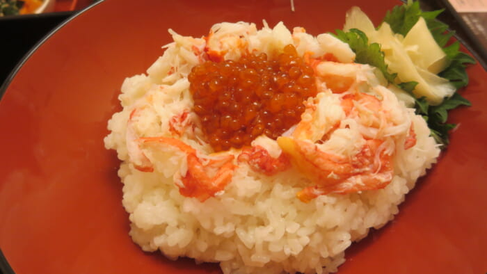かにざんまい　かにいくら丼御膳