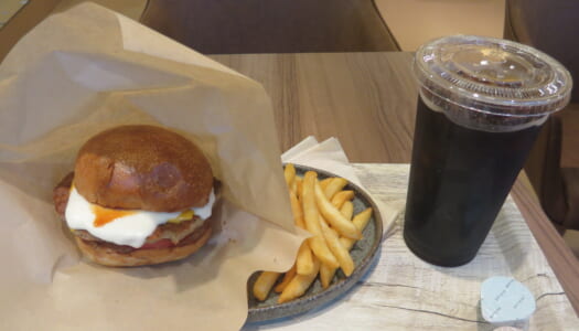銀座　MOTH Burger & Bar　MOTHチーズバーガー