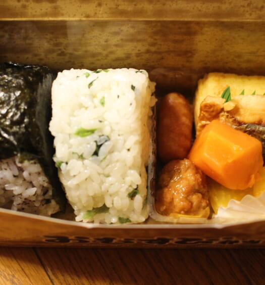 PLUSTA東京八重洲中央　おむすび弁当