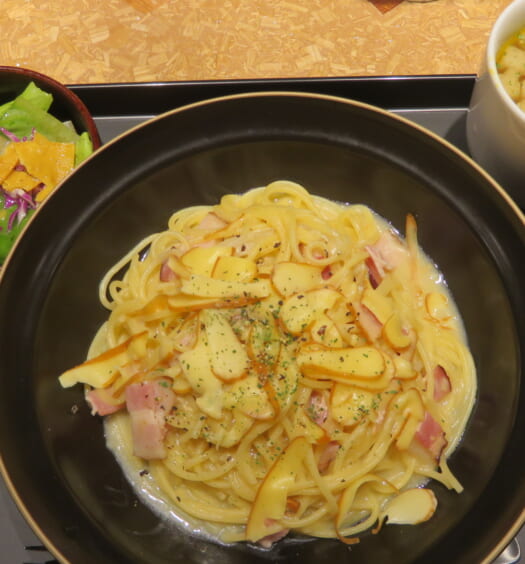 ソソギタテ スモーキーカルボナーラ