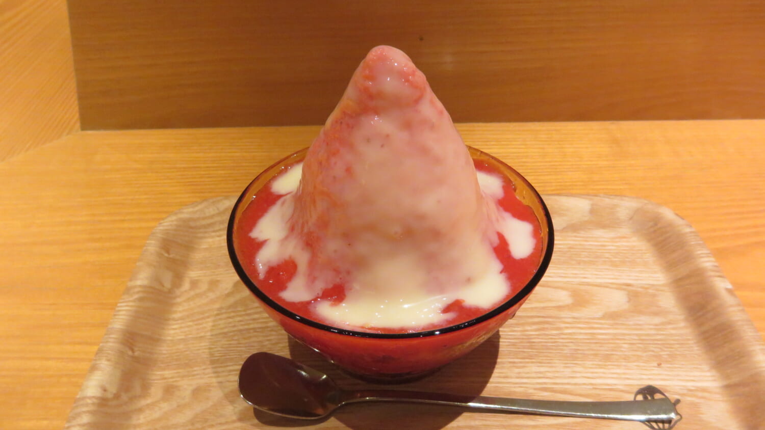 かき氷コレクションGINZA＠松屋　登泉堂 あまおうミルク