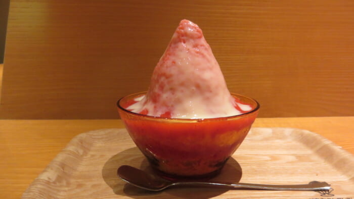 かき氷コレクションGINZA＠松屋　登泉堂 あまおうミルク