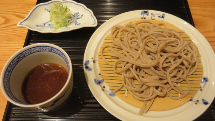 日比谷ろくさん亭　蕎麦
