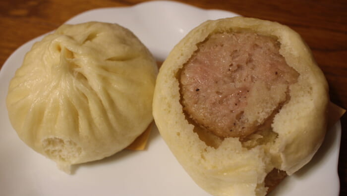 東京豚饅　豚饅