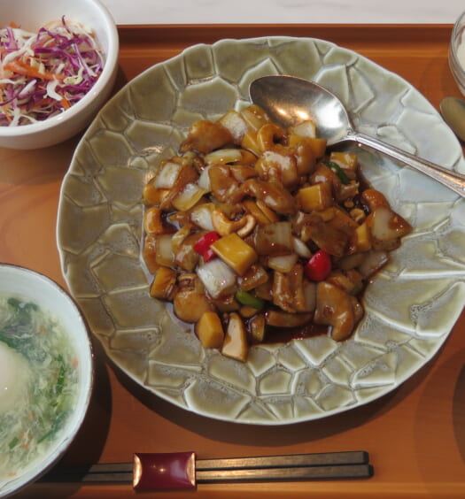 上海風情 茗香閣 地鶏とカシューナッツの炒め